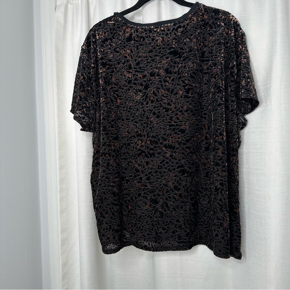We The Free Black Patterned Short Sleeve Shirt - Picture 3 of 5